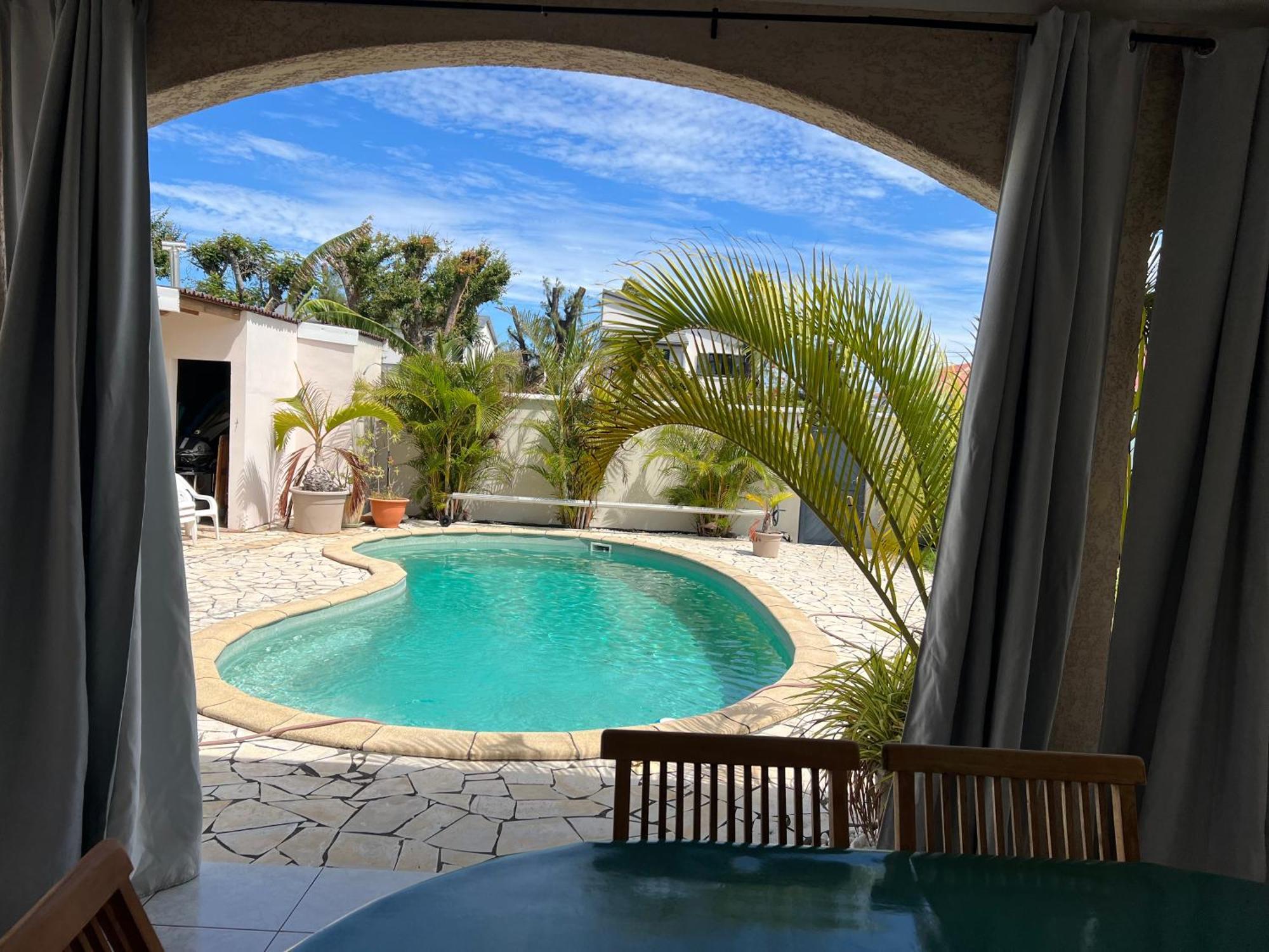 Villa Etang Sale Les Bains Avec Piscine Privee Extérieur photo