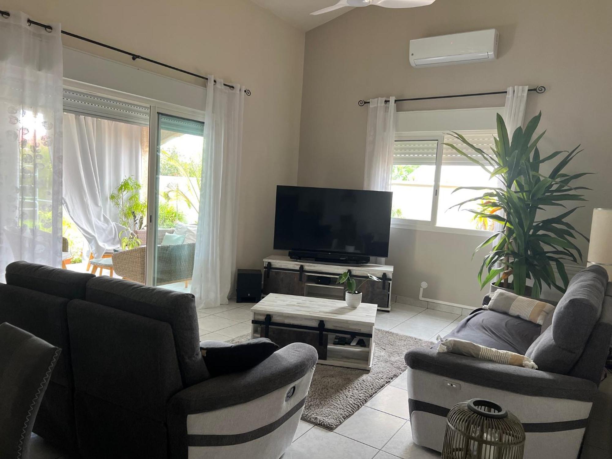 Villa Etang Sale Les Bains Avec Piscine Privee Extérieur photo